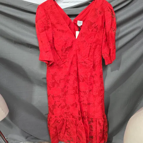 JOANNA HOPE RED FLORAL LACE DRESS, SIZE 20