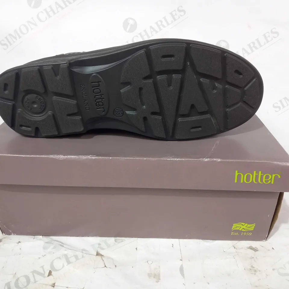 BOXED PAIR OF HOTTER VELCRO STRAP LEATHER SHOES IN DARK BROWN UK SIZE 10
