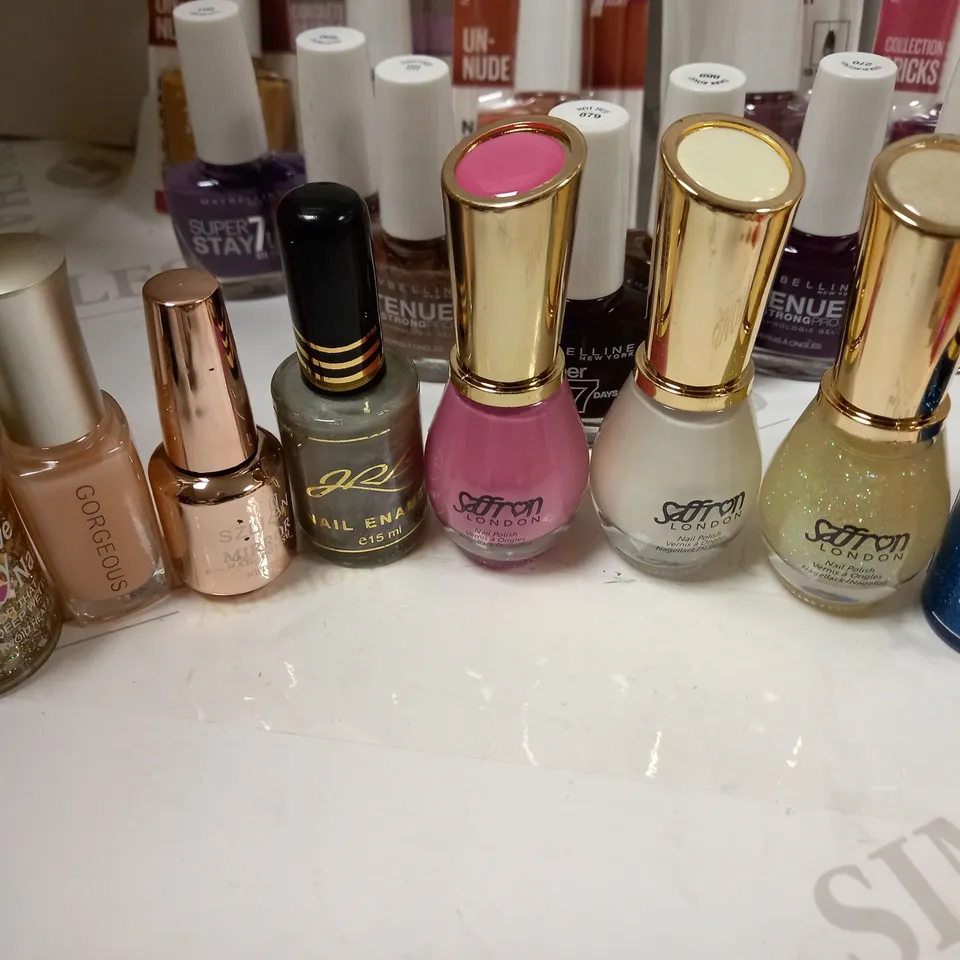 ASSORTMENT OF NAIL LACQUER APPROX. 20 ITEMS