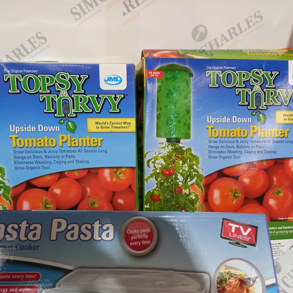BOX OF 4 ASSORTED HOUSE HOLD ITEMS TO INCLUDE TOMATO PLANTER, PAN RACK ETX