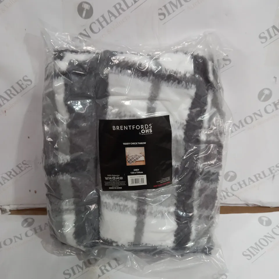 BRENTFORDS BY OHS TEDDY CHECK THROW GREY 125X150CM
