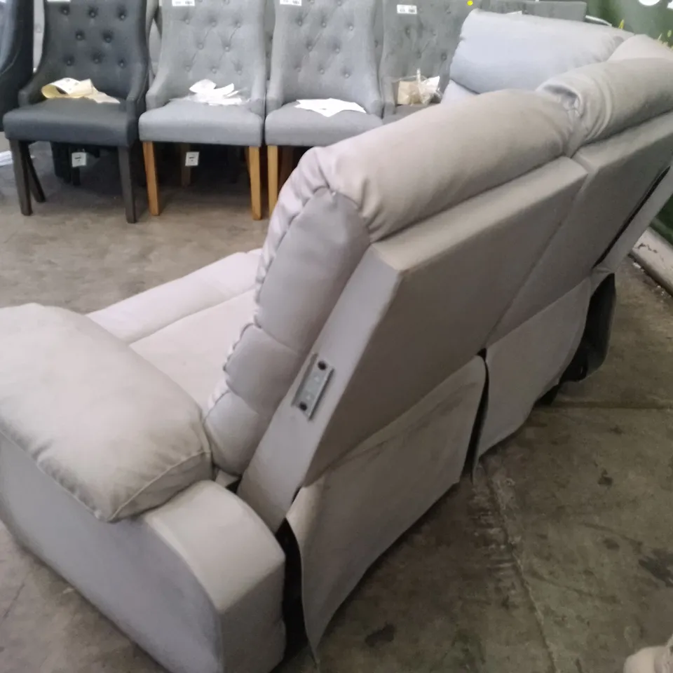 QUALITY DESIGNER SORRENTO LIGHT GREY LEATHER MANUAL RECLINING CORNER GROUP (MISSING RHF SECTION)