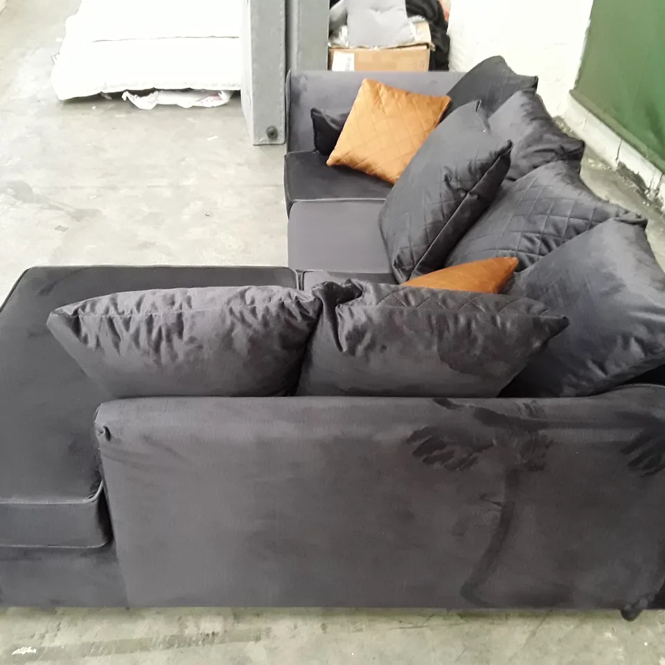 QUALITY DESIGNER CHICAGO VELVET CORNER SOFA CHAISE - DARK GREY VELVET