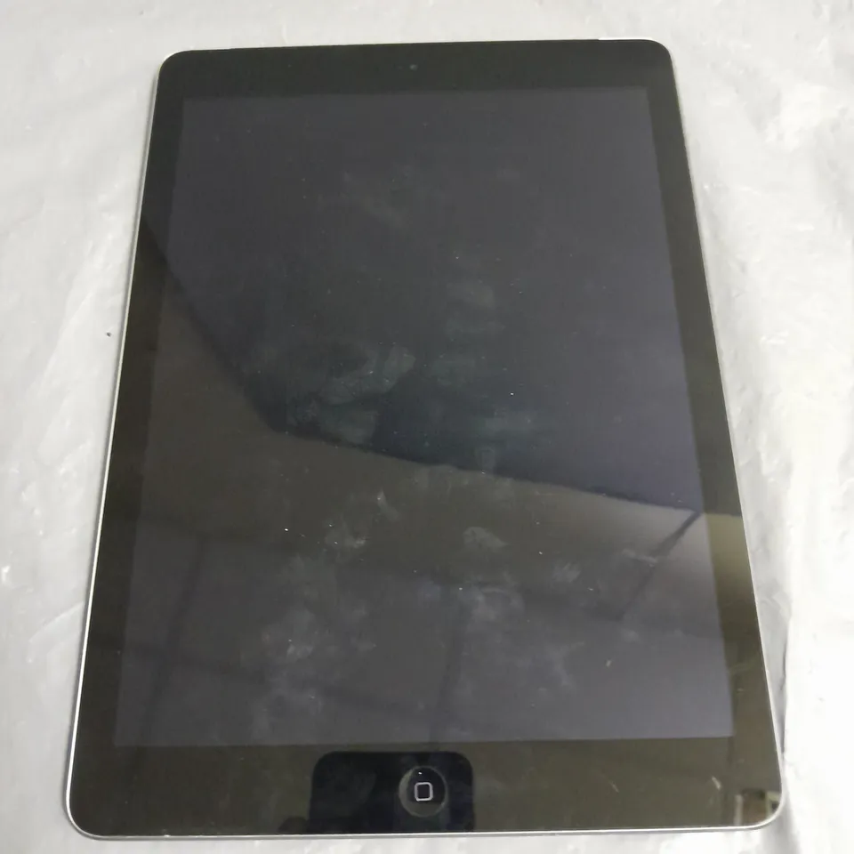 UNBOXED APPLE IPAD AIR CELLULAR IN SPACE GREY - A1475