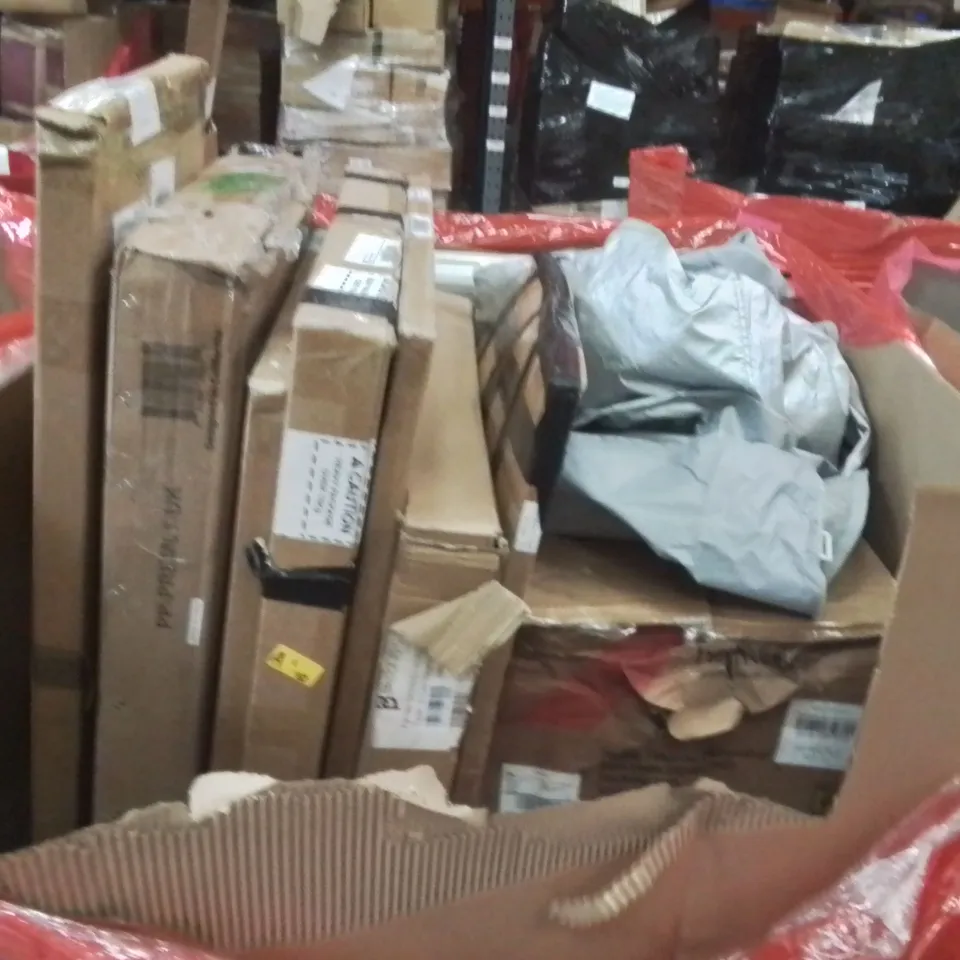 PALLET OF ASSORTED HOUSEHOLD GOODS AND PRODUCTS TO INCLUDE;KIDS CLOTHING RACK,RETRACTABLE SAFETY GATE,CAT LITTER BOX RAMP