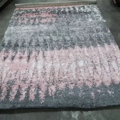 LARGE SHAGGY GREY/PINK AREA RUG