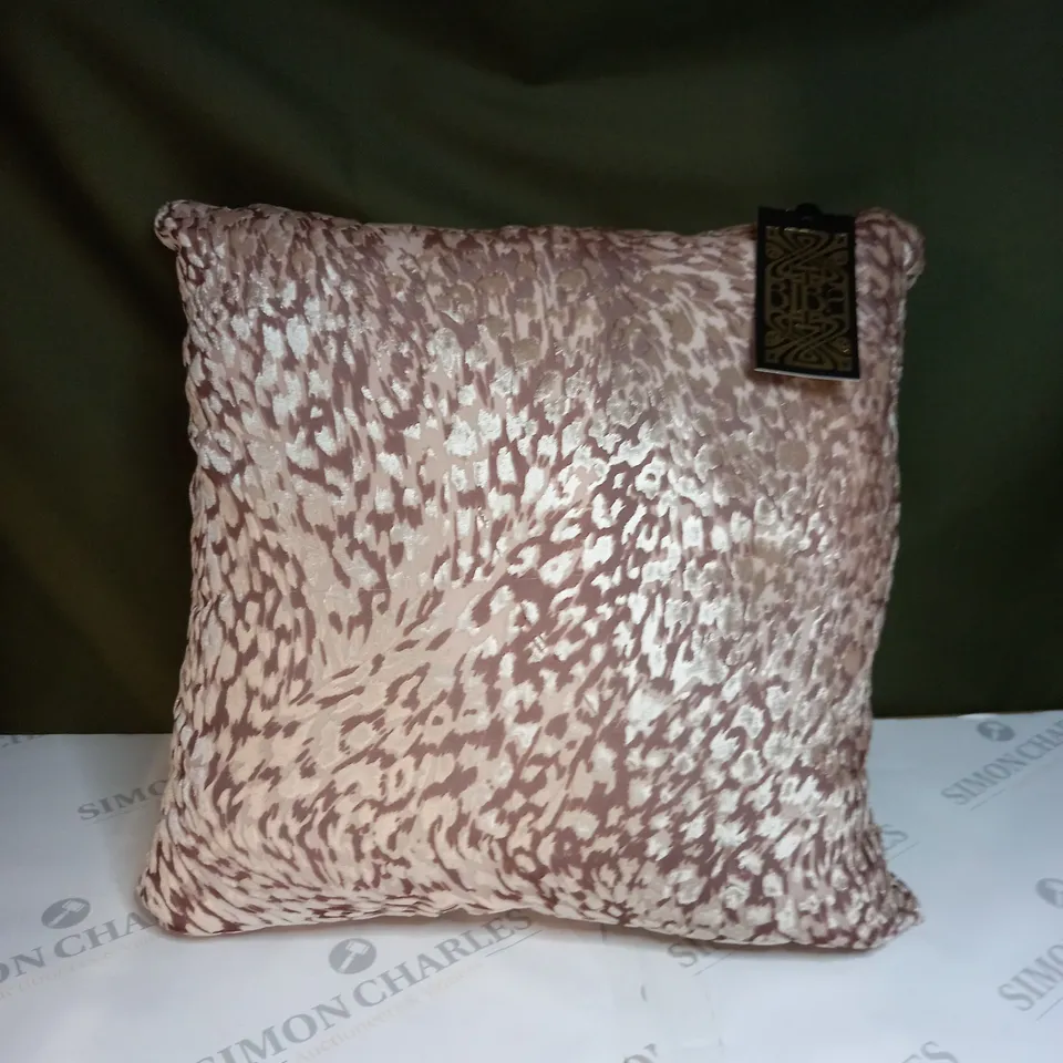 BIBA JACQUARD CUSHION SAMANTHA BLUSH