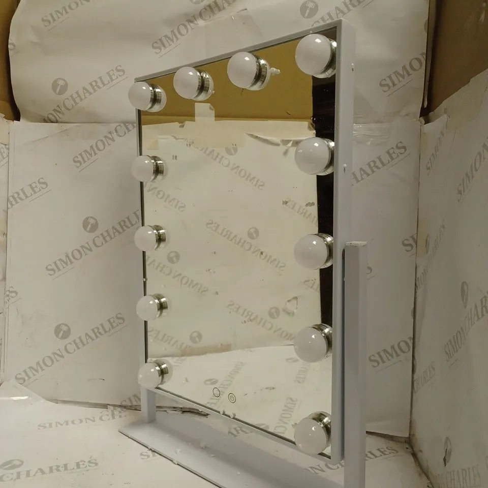 BOXED DESIGNER VANITY MIRROR WITH LIGHTS. 