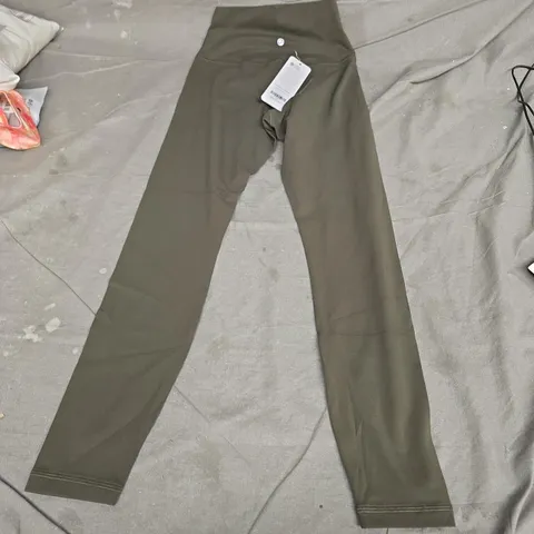 CALVIN KLEIN OLIVE GREEN TROUSERS – BRAND TAG ATTACHED 