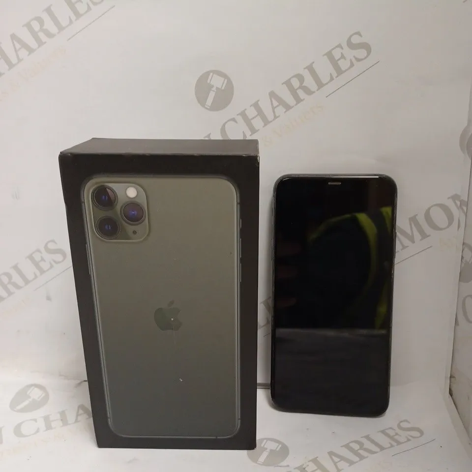 BOXED IPHONE SMARTPHONE - MODEL UNSPECIFIED 