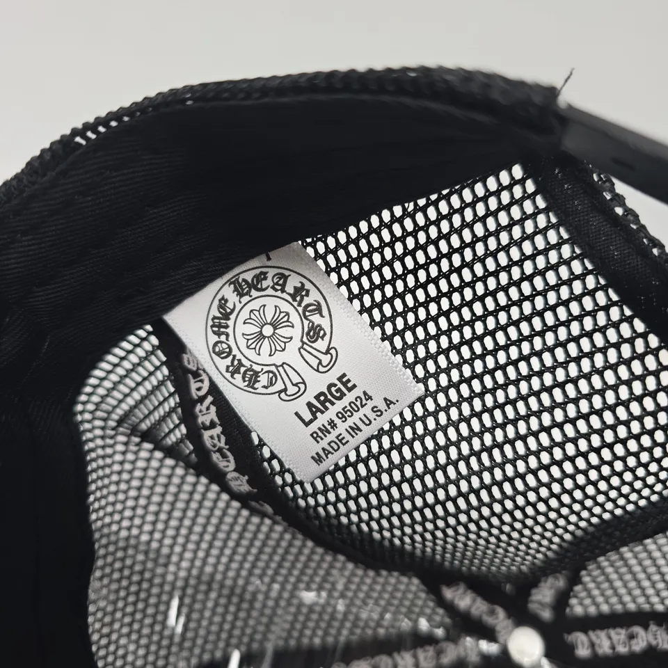 CHROME HEARTS × COMME DES GARÇONS BLACK BASEBALL CAP – LARGE