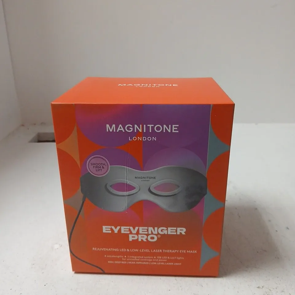 MAGNITONE LONDON EYEVENGER PRO – LED EYE MASK (BOXED)