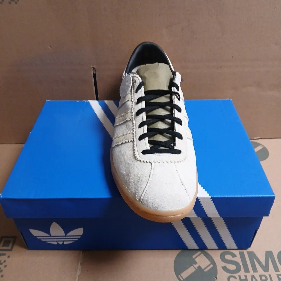 BOXED PAIR OF ADIDAS ORIGINALS SNEAKERS – CREAM/OFF-WHITE, UK 11