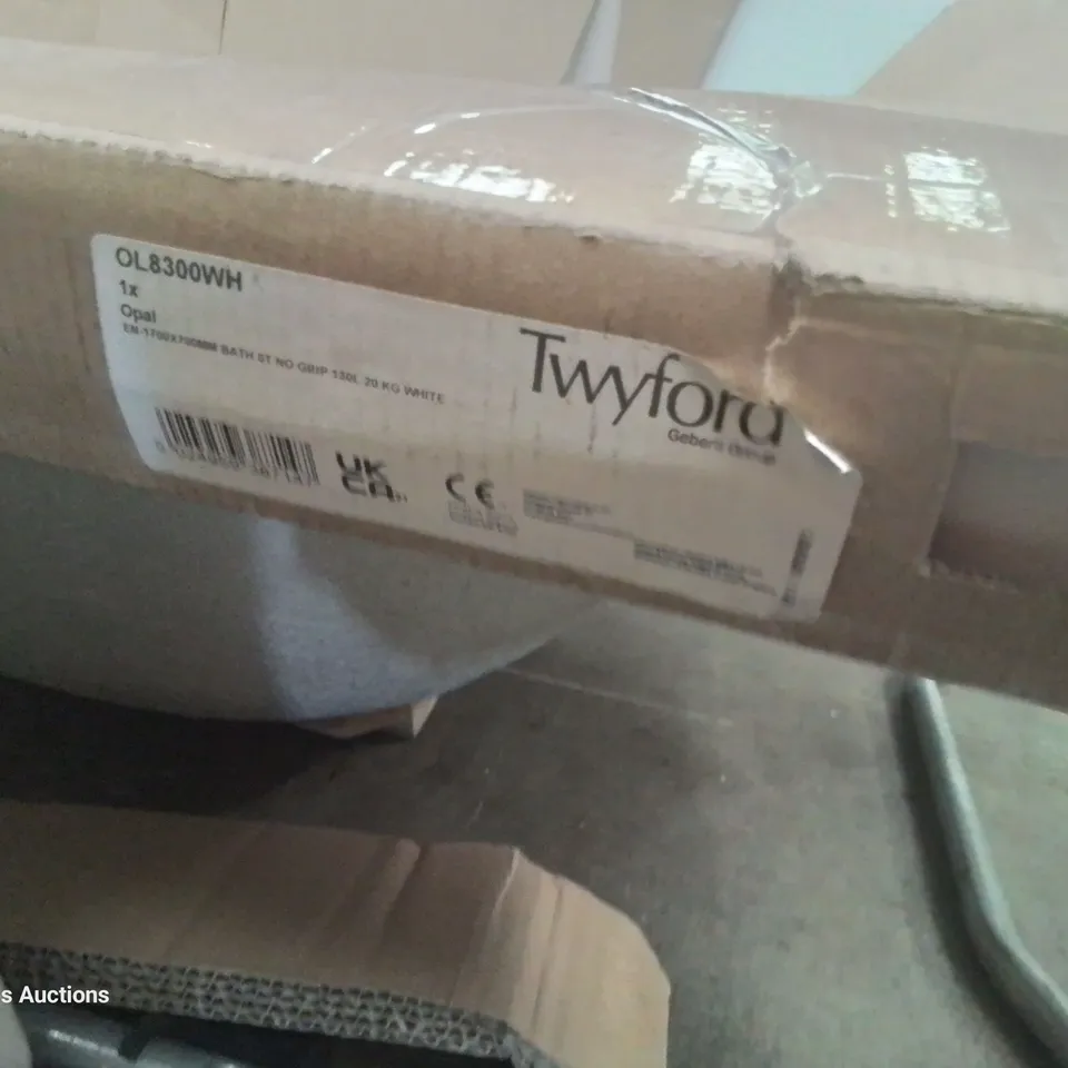 TWYFORD BATH 1700 × 700