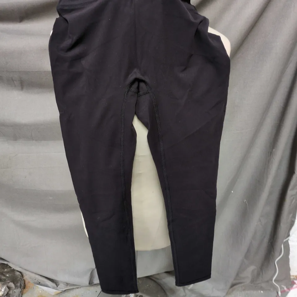 UNALTERED LEGGINGS - 69% NYLON, 31% SPANDEX - DESIGNED IN UK - SIZE S