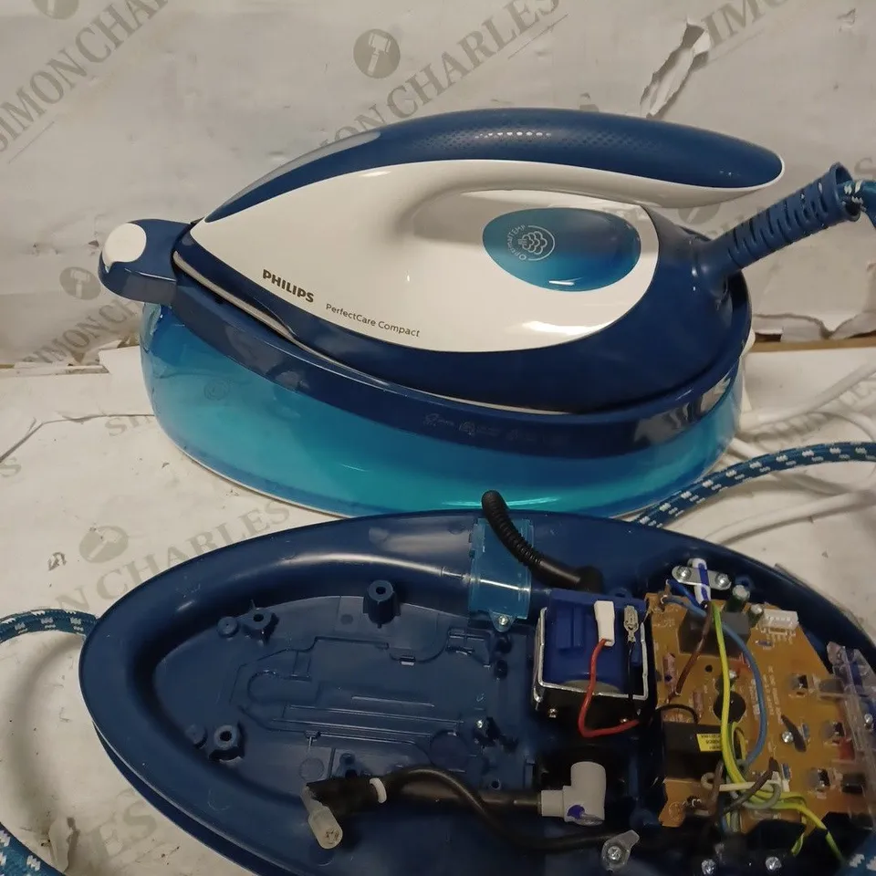 PHILIPS PERFECTCARE COMPACT STEAM GENERATOR IRON