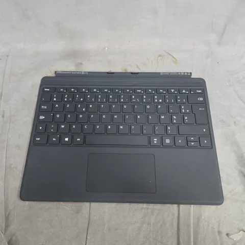 MICROSOFT SURFACE PRO 1905 SIGNATURE TYPE COVER