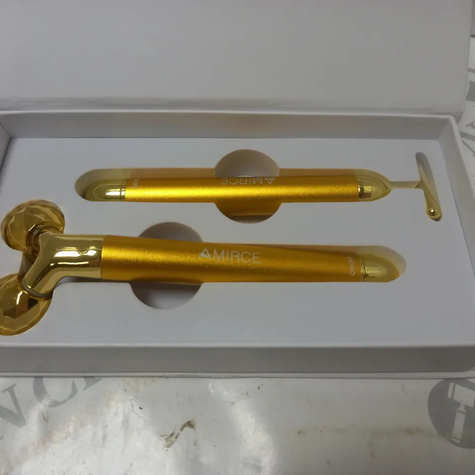 BOXED AMIRCE 2-IN-1 GOLD MASSAGE STICK