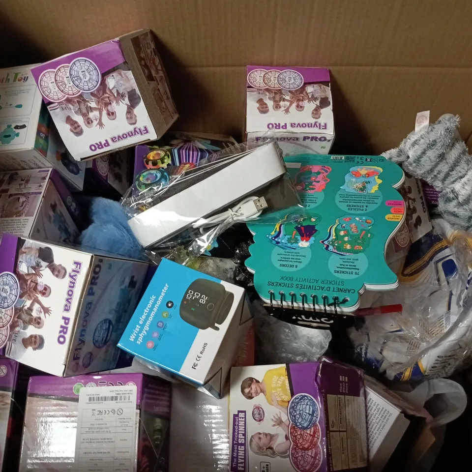 LARGE QUANTITY OF ASSORTED TOYS AND GAMES TO INCLUDE - TEDDIES, FLYNOVA PRO AND FOOTBALLS