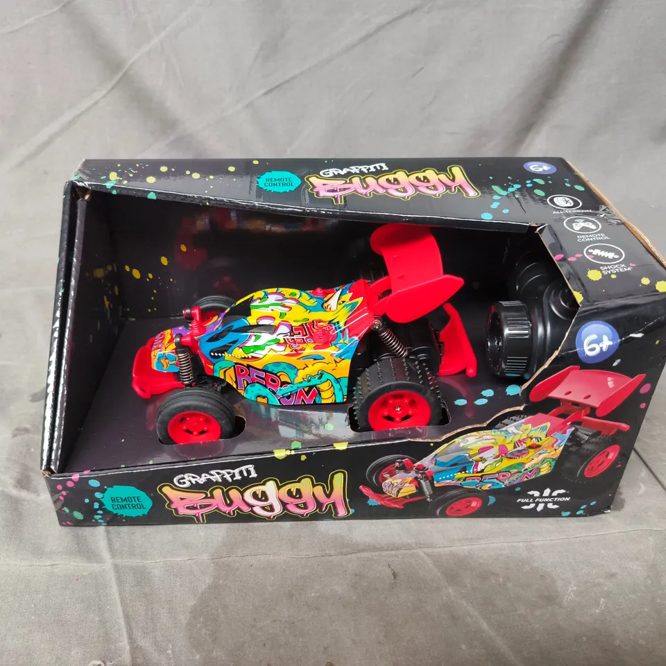 GRAFFITI REMOTE CONTROL CAR – COLOURFUL RC VEHICLE (6+)