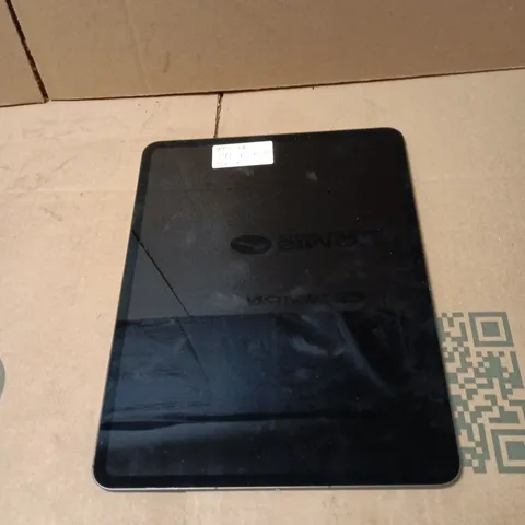 APPLE IPAD PRO 13 INCH BOXED