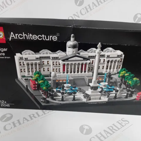 BOXED LEGO ARCHITECTURE TRAFALGAR SQUARE - 21045