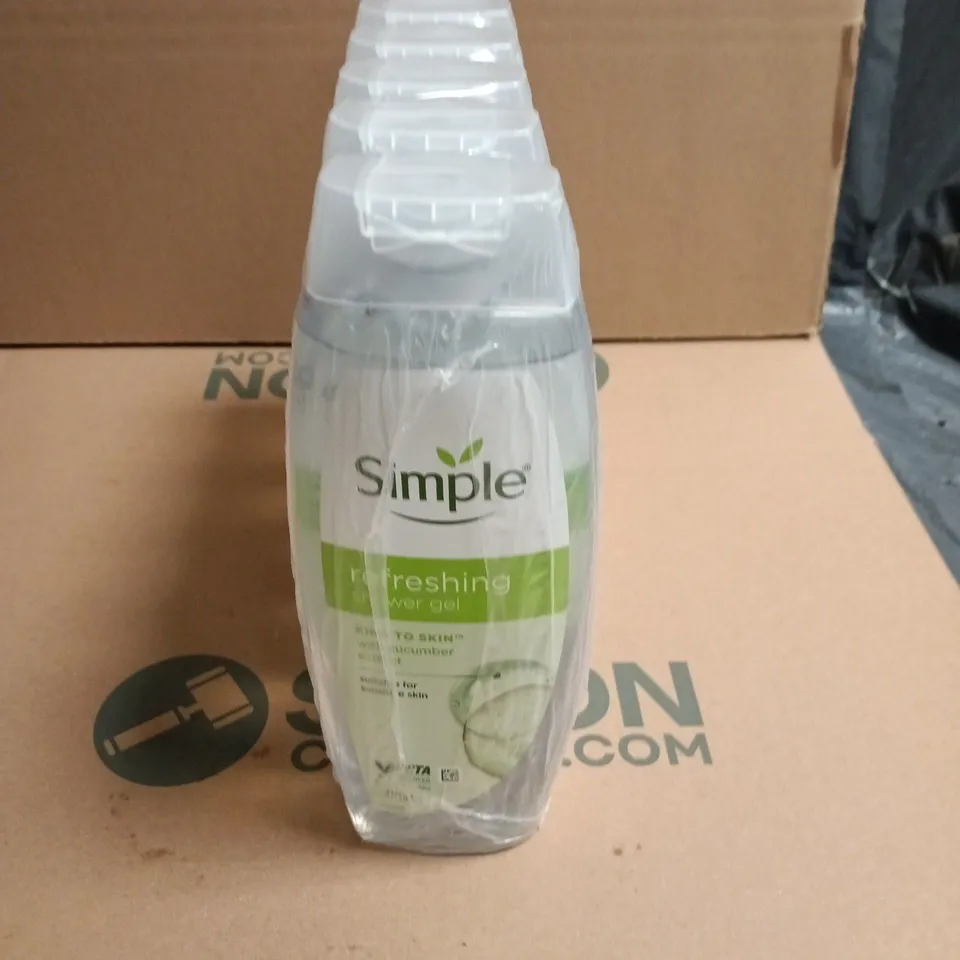 LOT OF 6 BOTTLES OF SIMPLE REFRESHING SHOWER GEL 450ML PER BOTTLE
