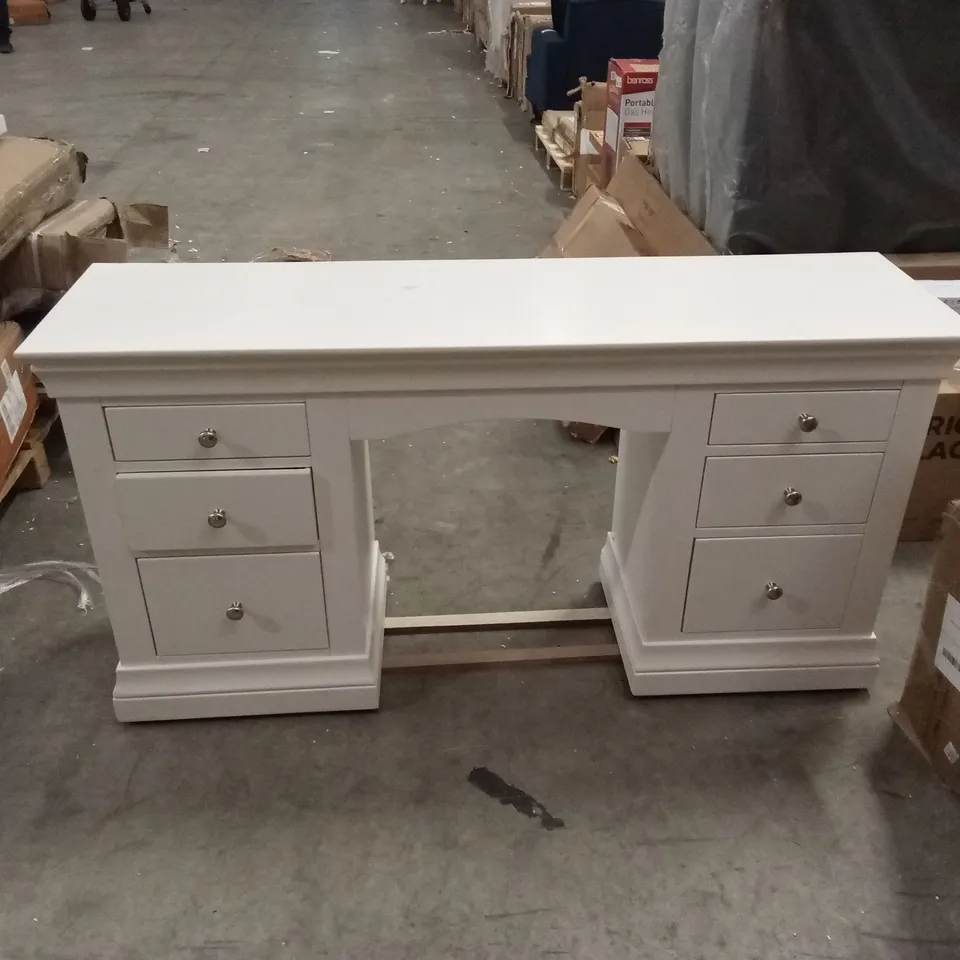 DRESSING TABLE - WHITE