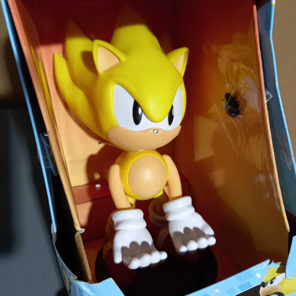 SONIC THE HEDGEHOG SUPER SONIC PHONE AND CONTROLLER HOLDER 