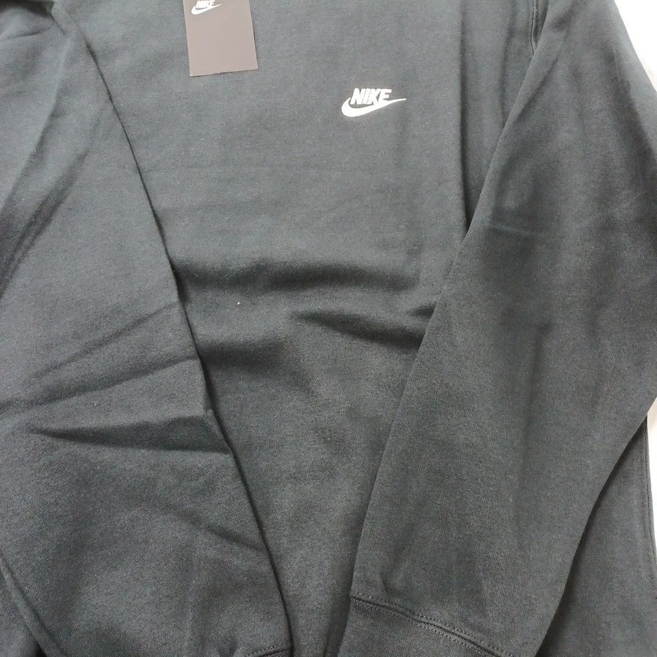 NIKE CREWNECK JUMPER IN BLACK - MEDIUM