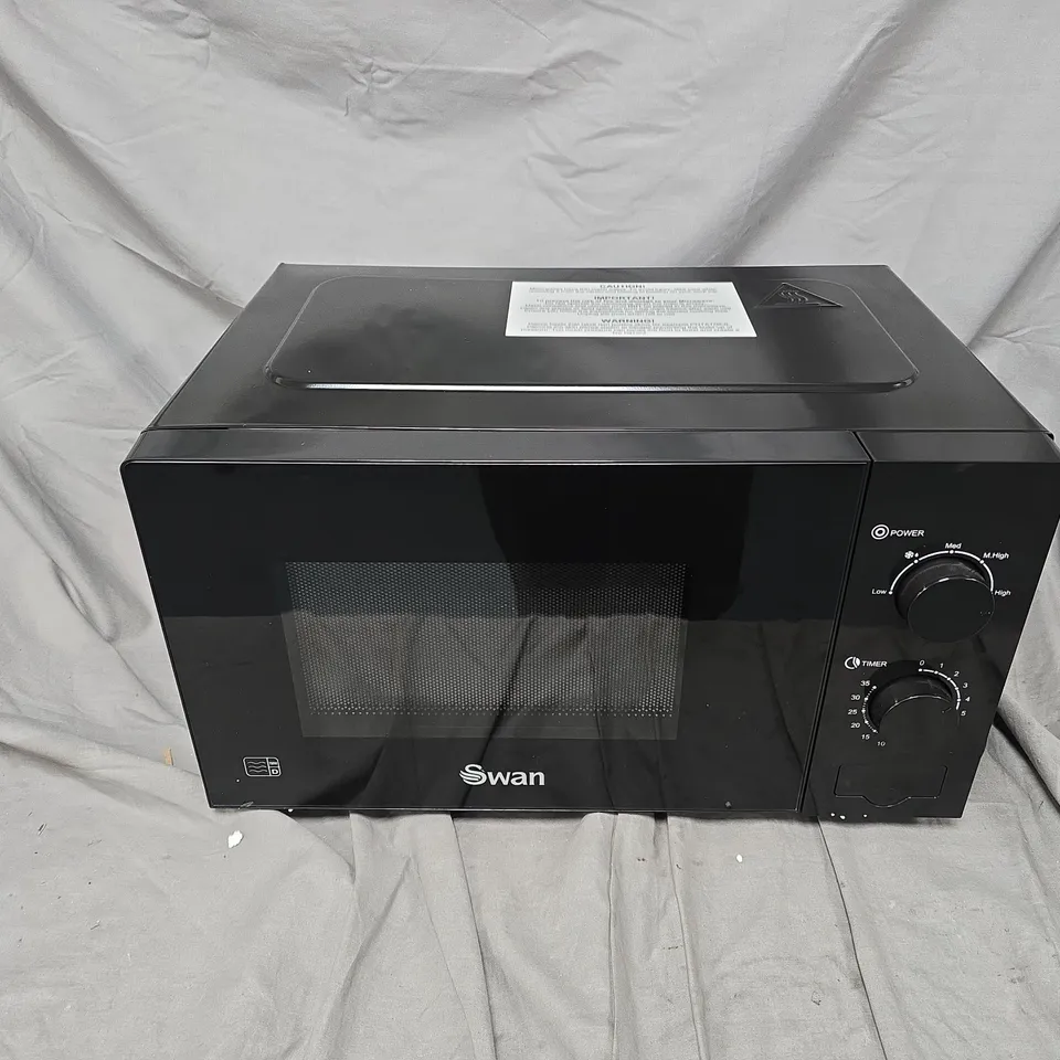 SWAN 20L 700W MANUAL MICROWAVE - BLACK - COLLECTION ONLY 