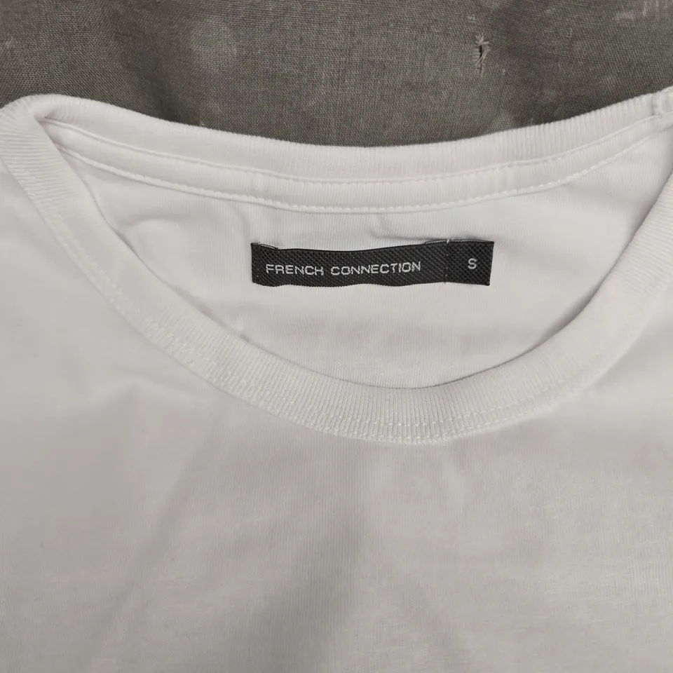 FRENCH CONNECTION WHITE T-SHIRT – UK SIZE S