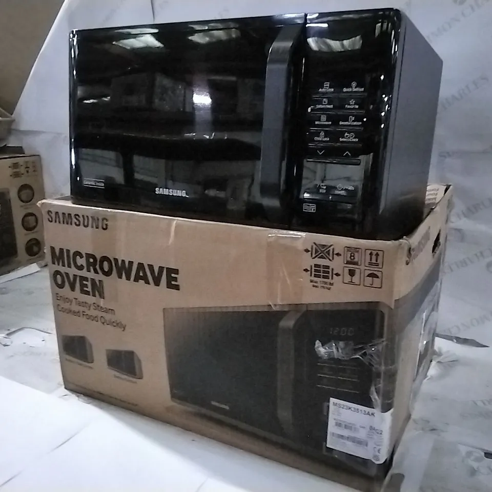BOXED SAMSUNG MICROWAVE OVEN 