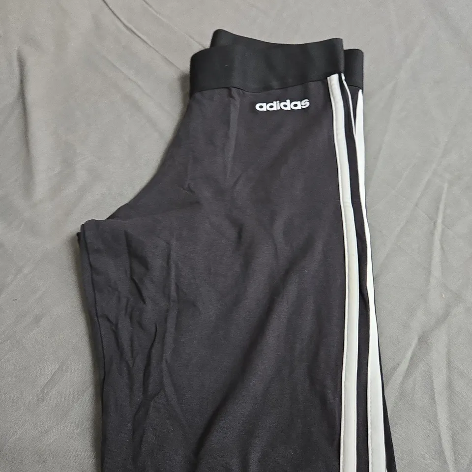 ADIDAS3 STRIPE LEGGINGS SIZE 12-14