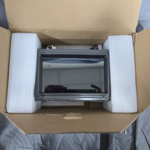 TFT LCD MONITOR DISPLAY – BOXED 