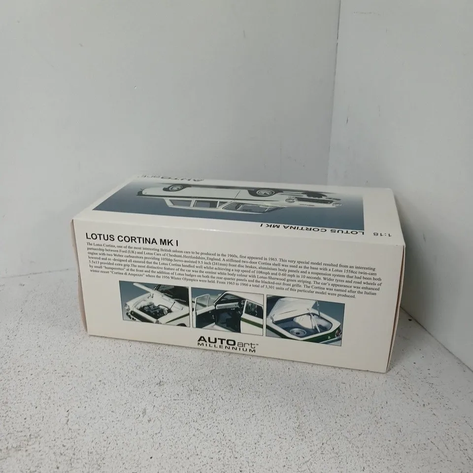 LOTUS CORTINA MK1 DIECAST MODEL CAR – AUTOART MILLENNIUM