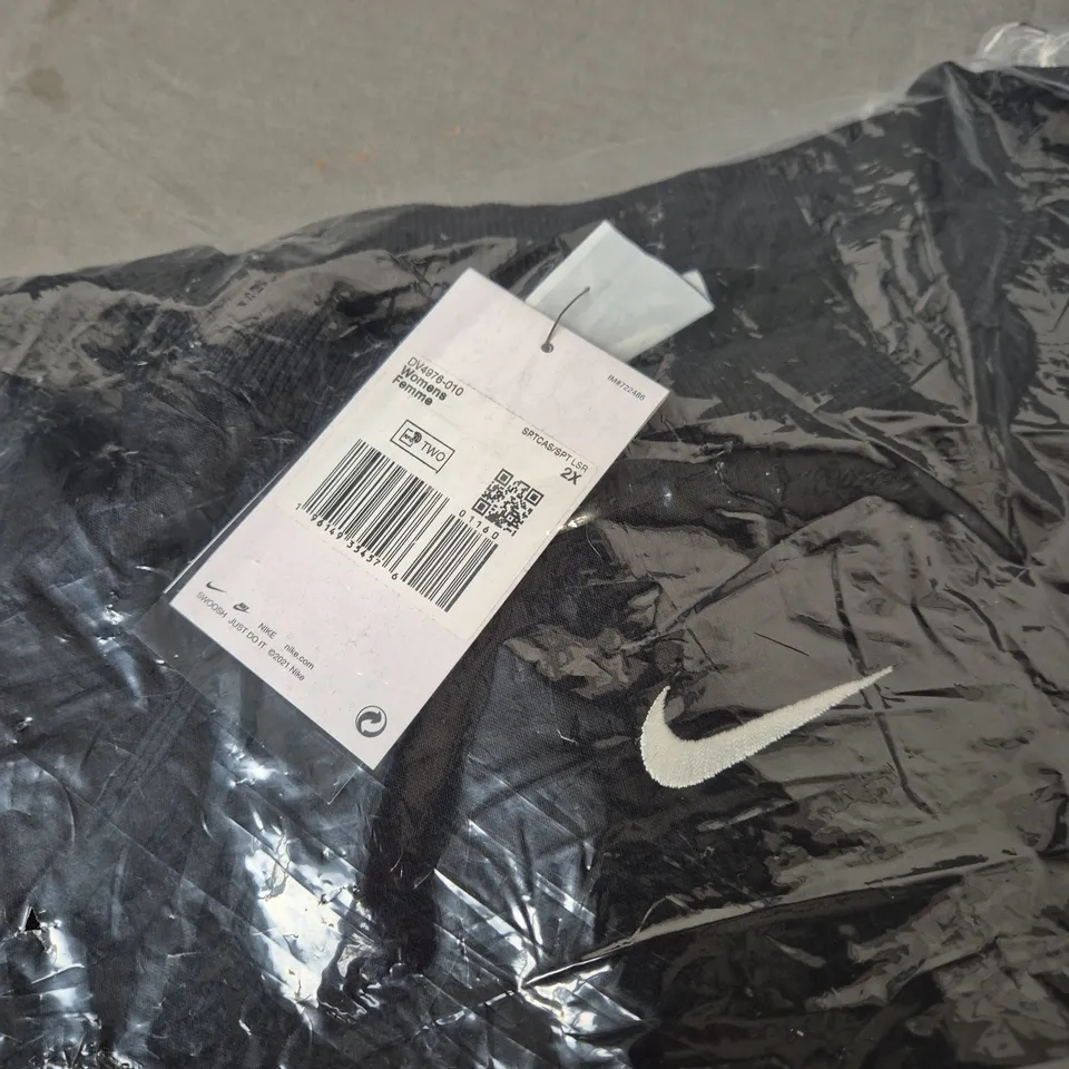 BAGGED WOMENS NIKE LOGO SWEATSHIRT SIZE 2XL