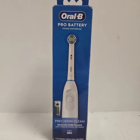 BOXED ORAL B PRO BATTERY POWER TOOTHBRUSH