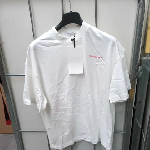 PRIMULAVERI WHITE T-SHIRT WITH RED PV BACK GRAPHIC AND FRONT LOGO