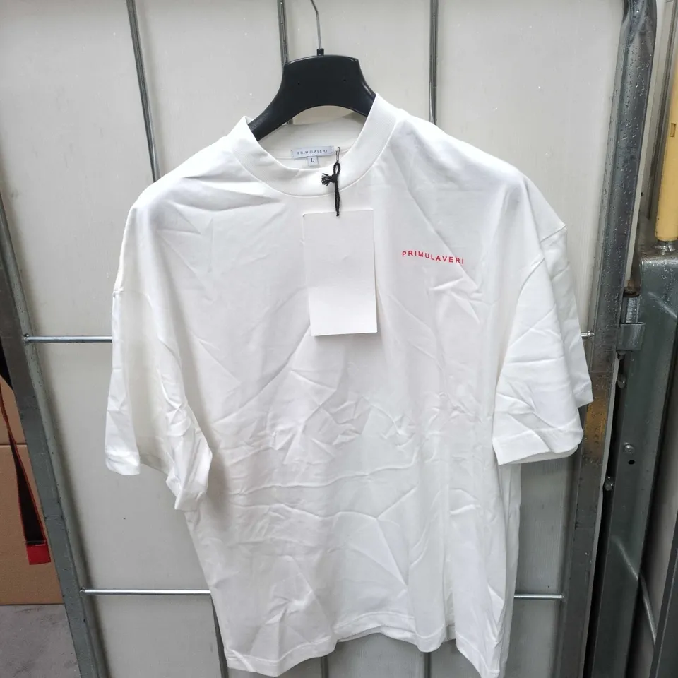 PRIMULAVERI WHITE T-SHIRT WITH RED PV BACK GRAPHIC AND FRONT LOGO