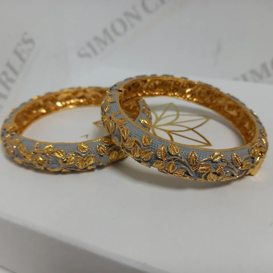 AMARRAN PAIR OF BANGLES