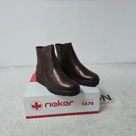 RIEKER BROWN LEATHER ANKLE BOOTS – BOXED EU 38