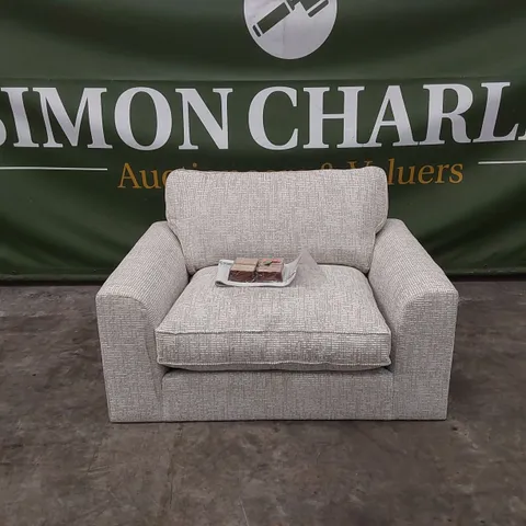 ARLO SNUGGLE CHAIR
