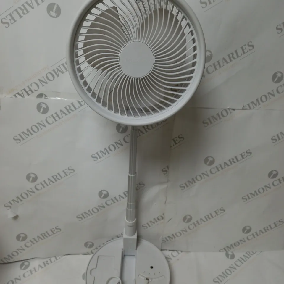 BELL & HOWELL OSCILLATING FOLDING RECHARGEABLE FAN, WHITE