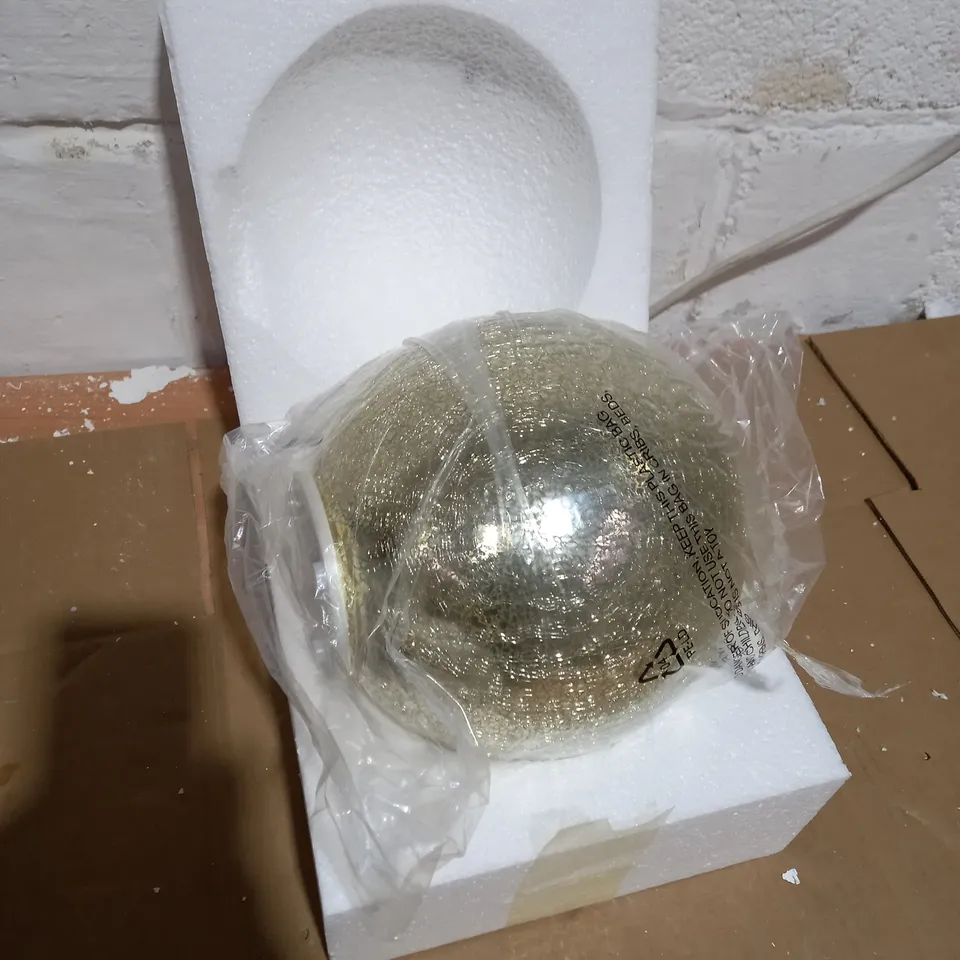 MR CHRISTMAS 8" GLASS CRACKLE SPHERE WITH ROTATING LIGHT