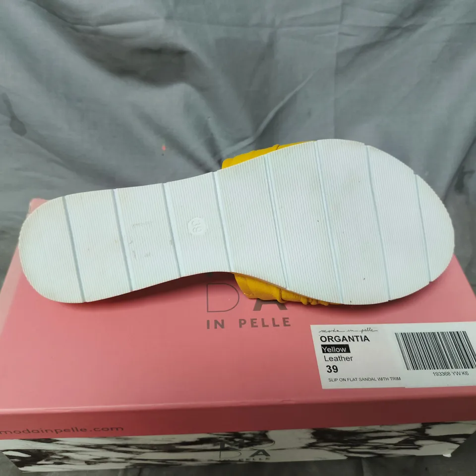 MODA IN PELLE ORGANITA YELLOW LEATHER SLIP-ON FLAT SANDAL – UK 6 (EU 39)