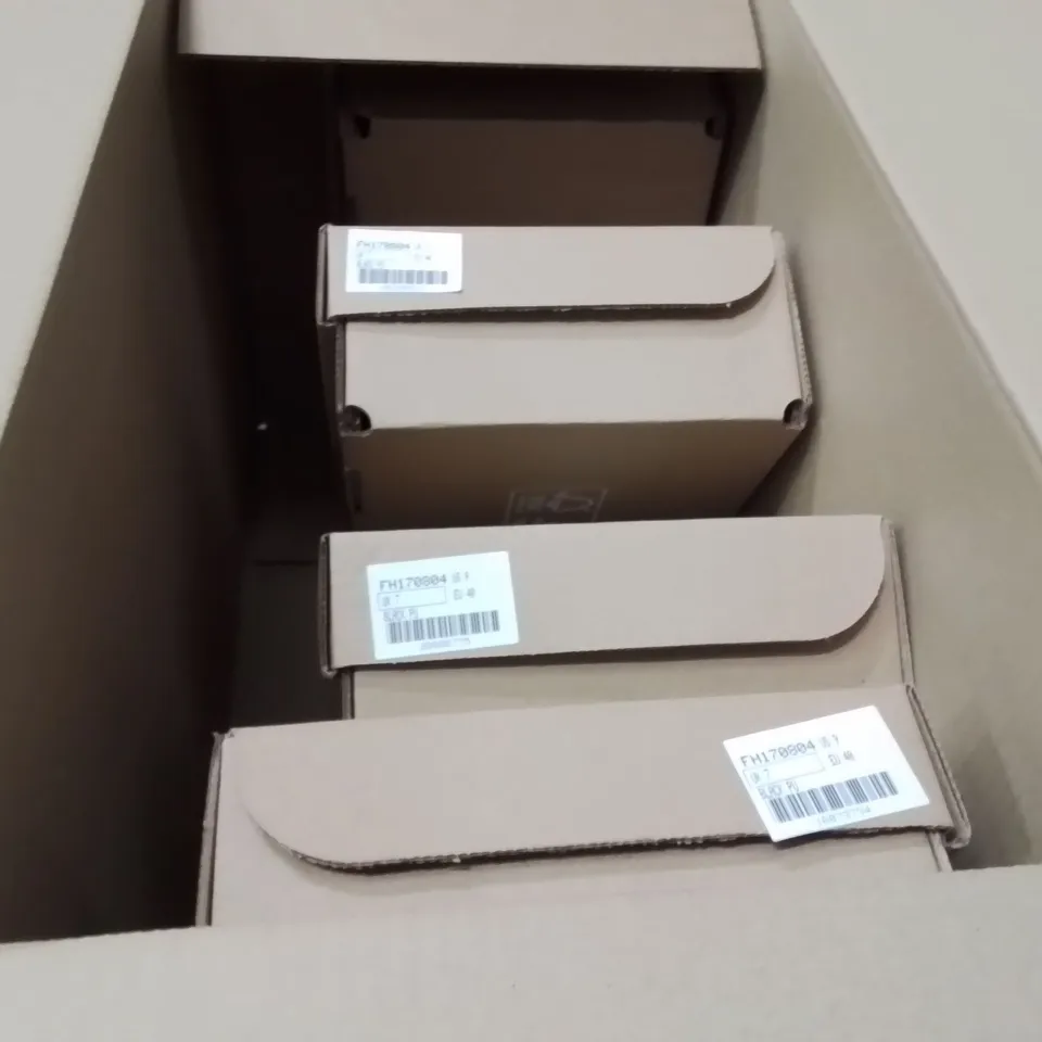 BOXED BRAND NEW APPROXIMATELY 5 SIMPLY BE OSLO EXTRA WIDE SHOES SIZE 7 BLSCK
