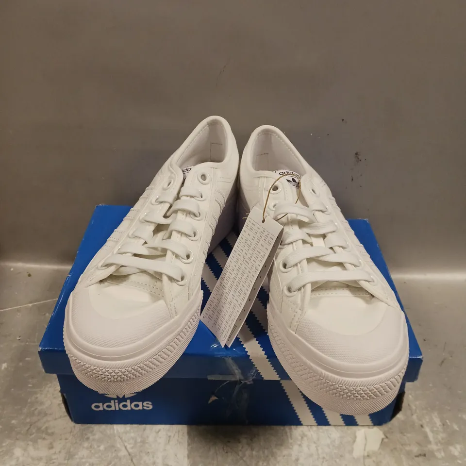 BOXED PAIR OF ADIDAS NIZZA PLATFORM TRAINERS IN WHITE - 6