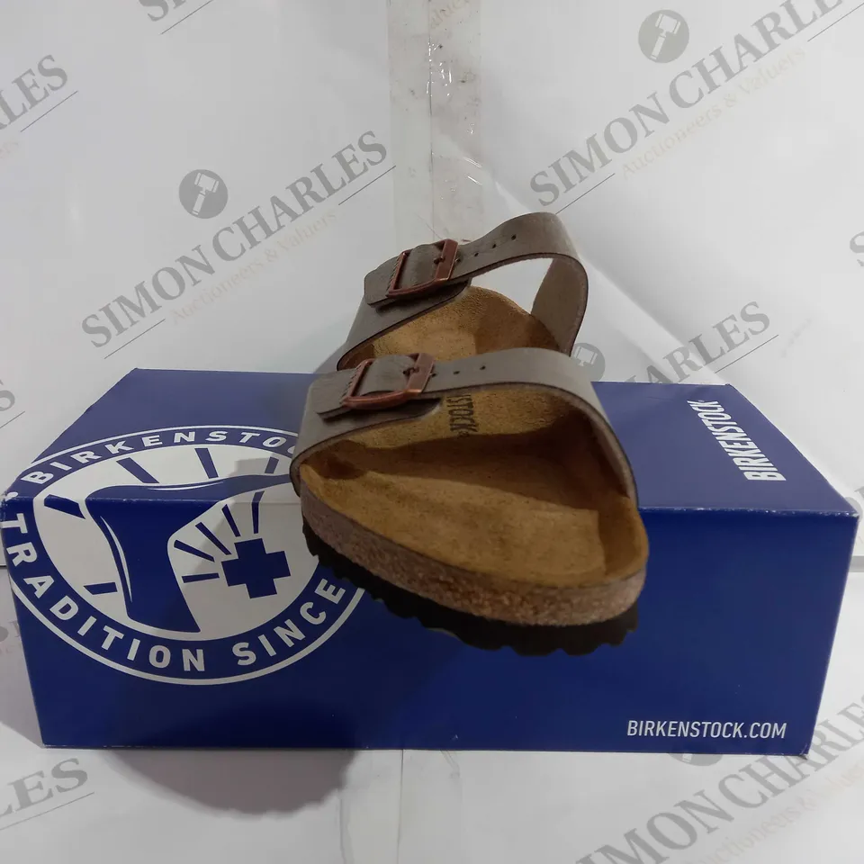 BOXED BIRKENSTOCK SYDNEY BS GRACEFUL TAUPE - EU 39