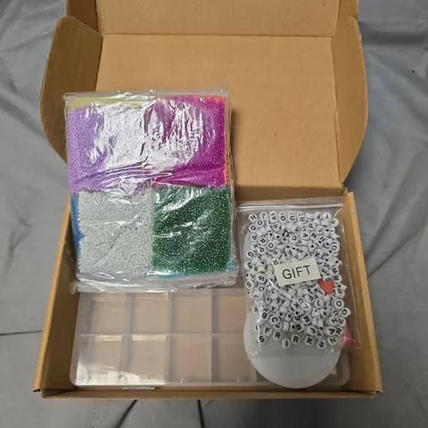 APPROXIMATELY 20 BOXED BNK CRAFTING DIY DECORATION SETS 